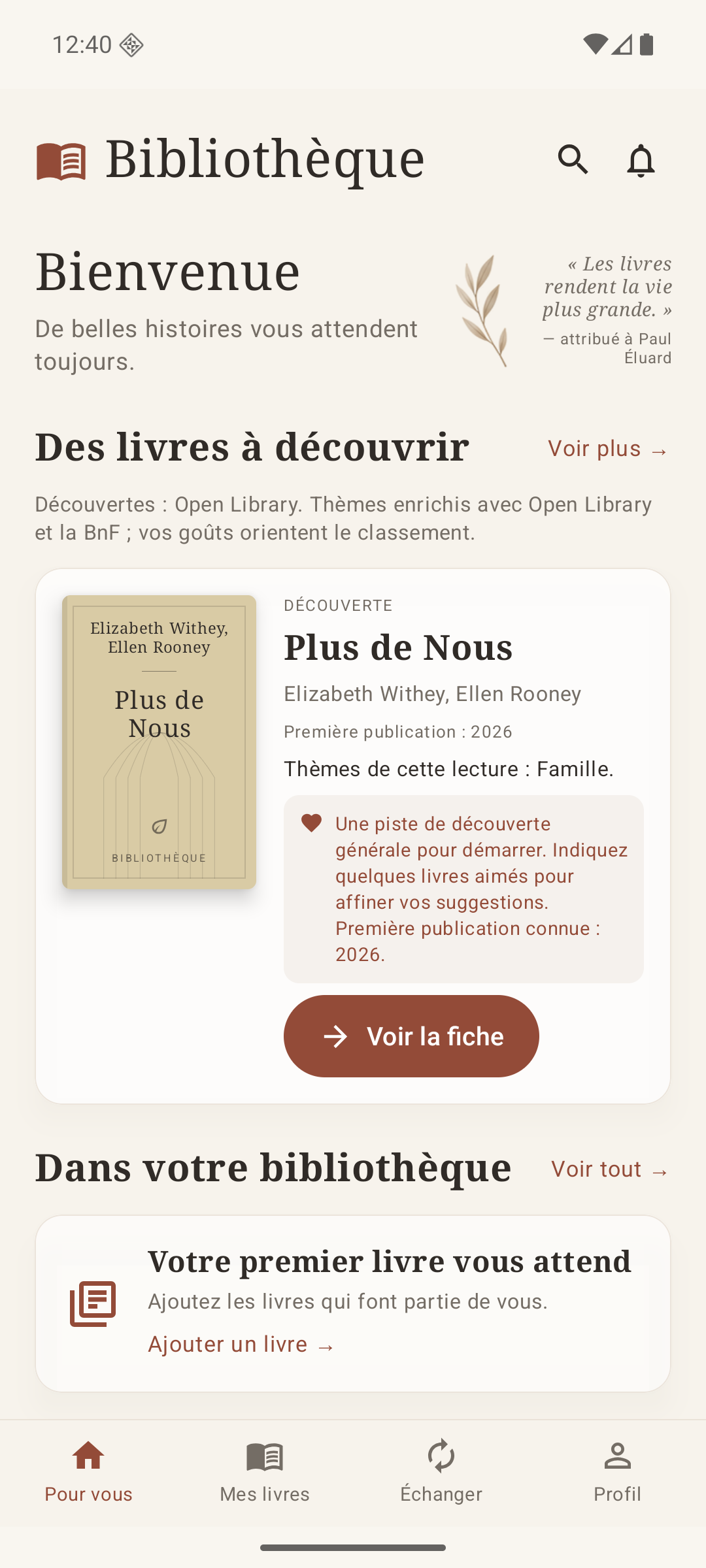 Bibliothèque : accueil, découverte de lecture et bibliothèque personnelle vide.